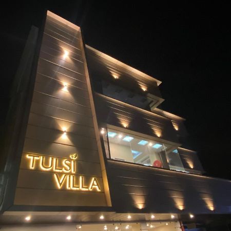 Hotel Tulsi Villa Dehradun Luaran gambar